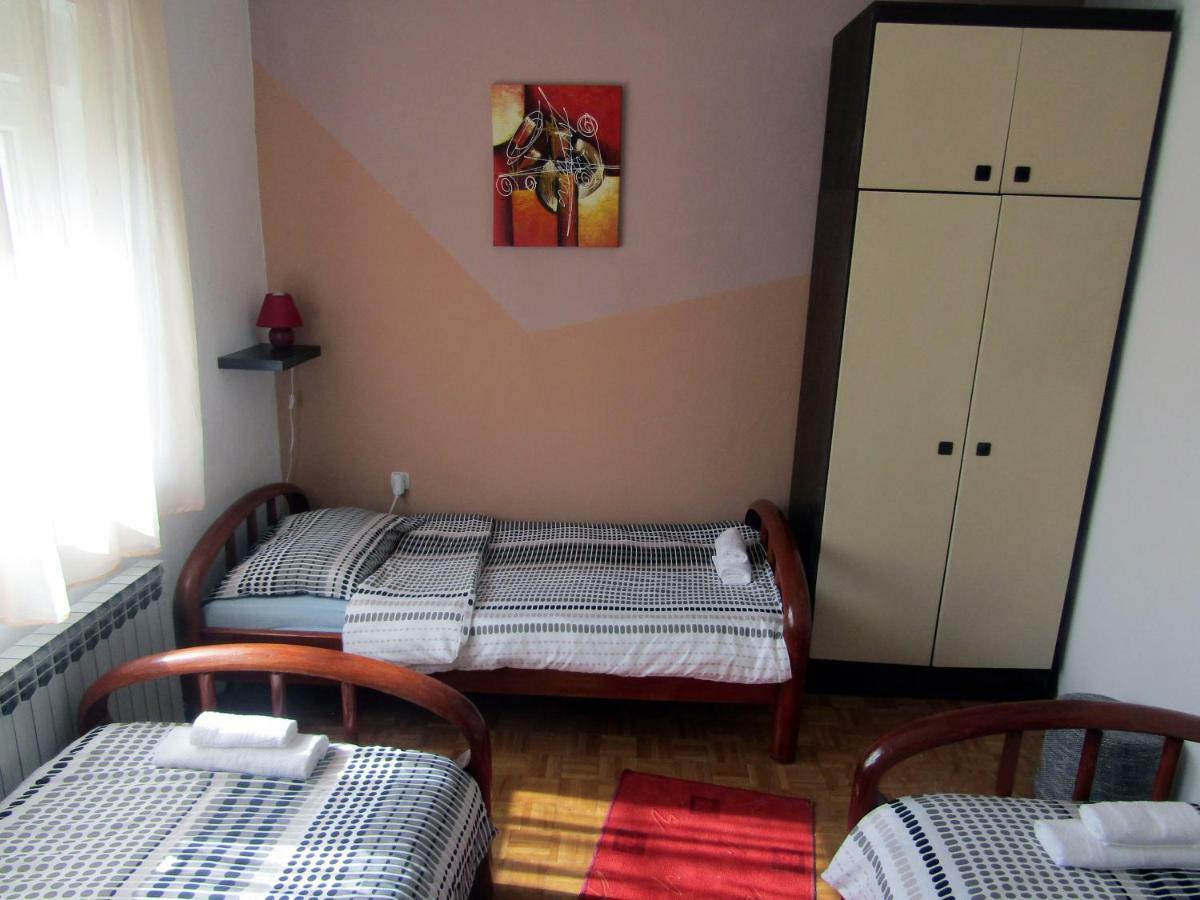 Apartmani Lovro 奥古林 外观 照片
