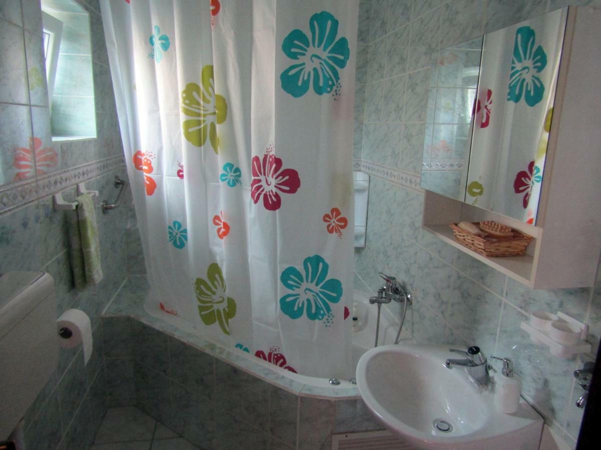 Apartmani Lovro 奥古林 外观 照片
