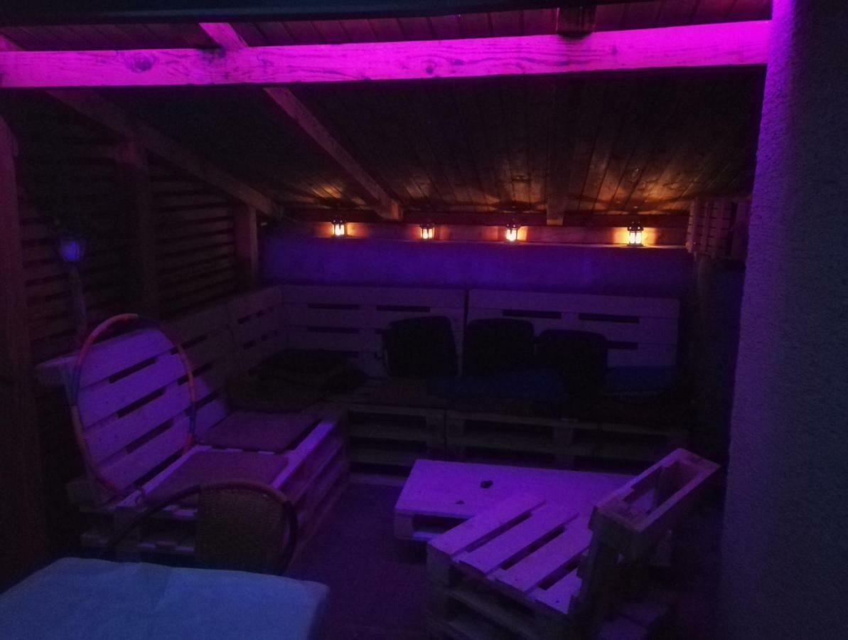 Apartmani Lovro 奥古林 外观 照片